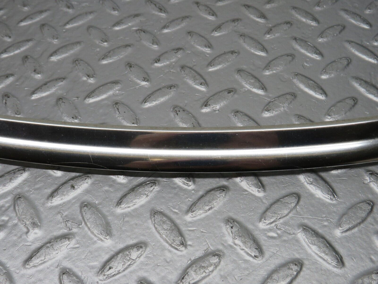 39277 Mercedes-Benz R107 500SL Coupe Front Windscreen Lower Chrome Trim