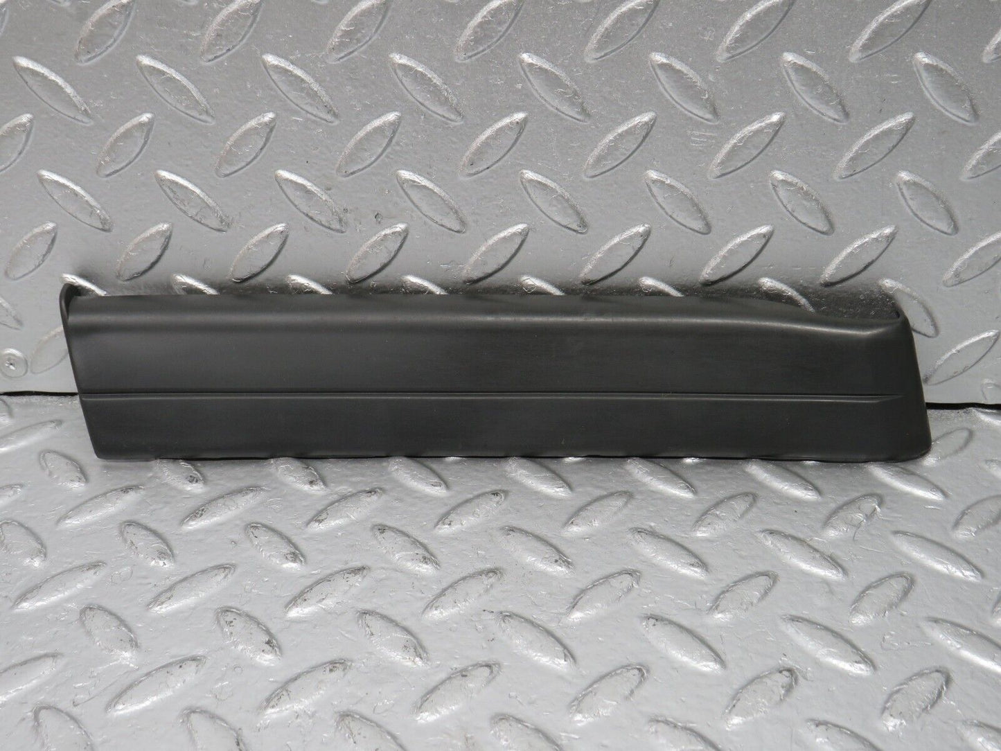 33783 Mercedes-Benz W201 190E 2.0L Front Left Fender Wing Lower Moulding Trim