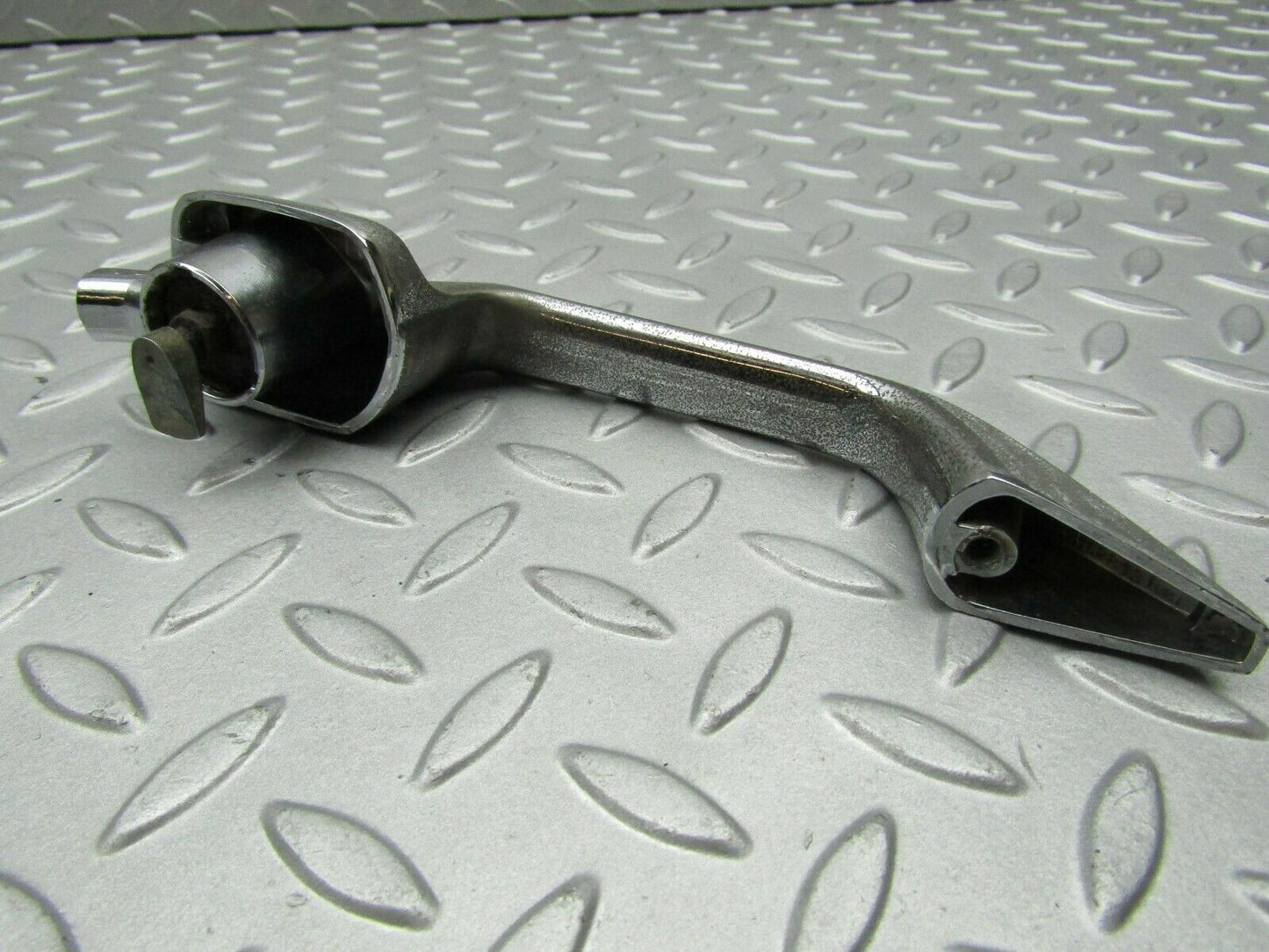 3292 Mercedes-Benz W108 280SE Door Handle Rear Right 1087661202