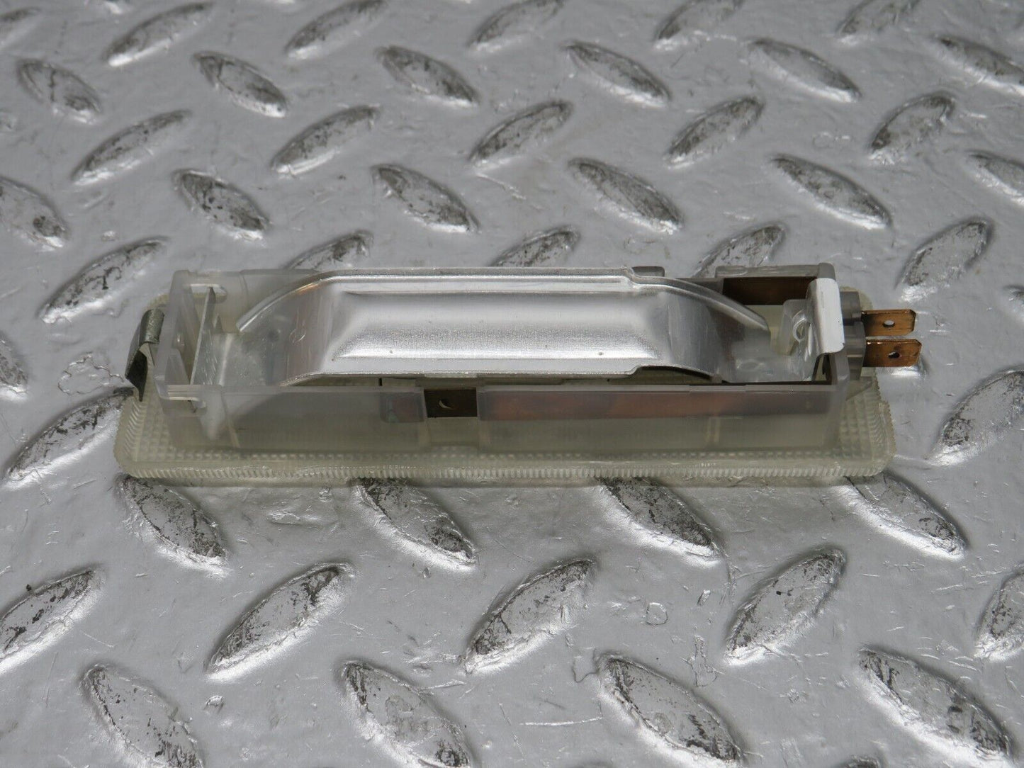 32396 Mercedes-Benz S124 300TE Wagon Rear Interior Dome Light 0018200601