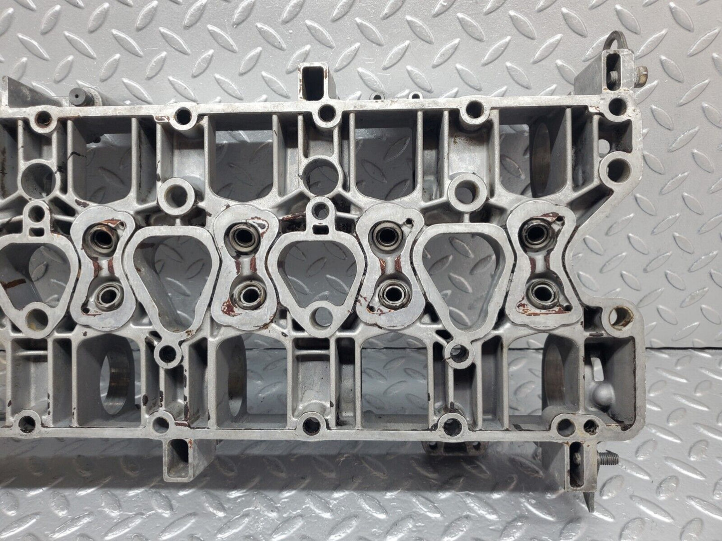 44307 Mercedes-Benz W123 280E Camshaft Bearing Casing 1100163304