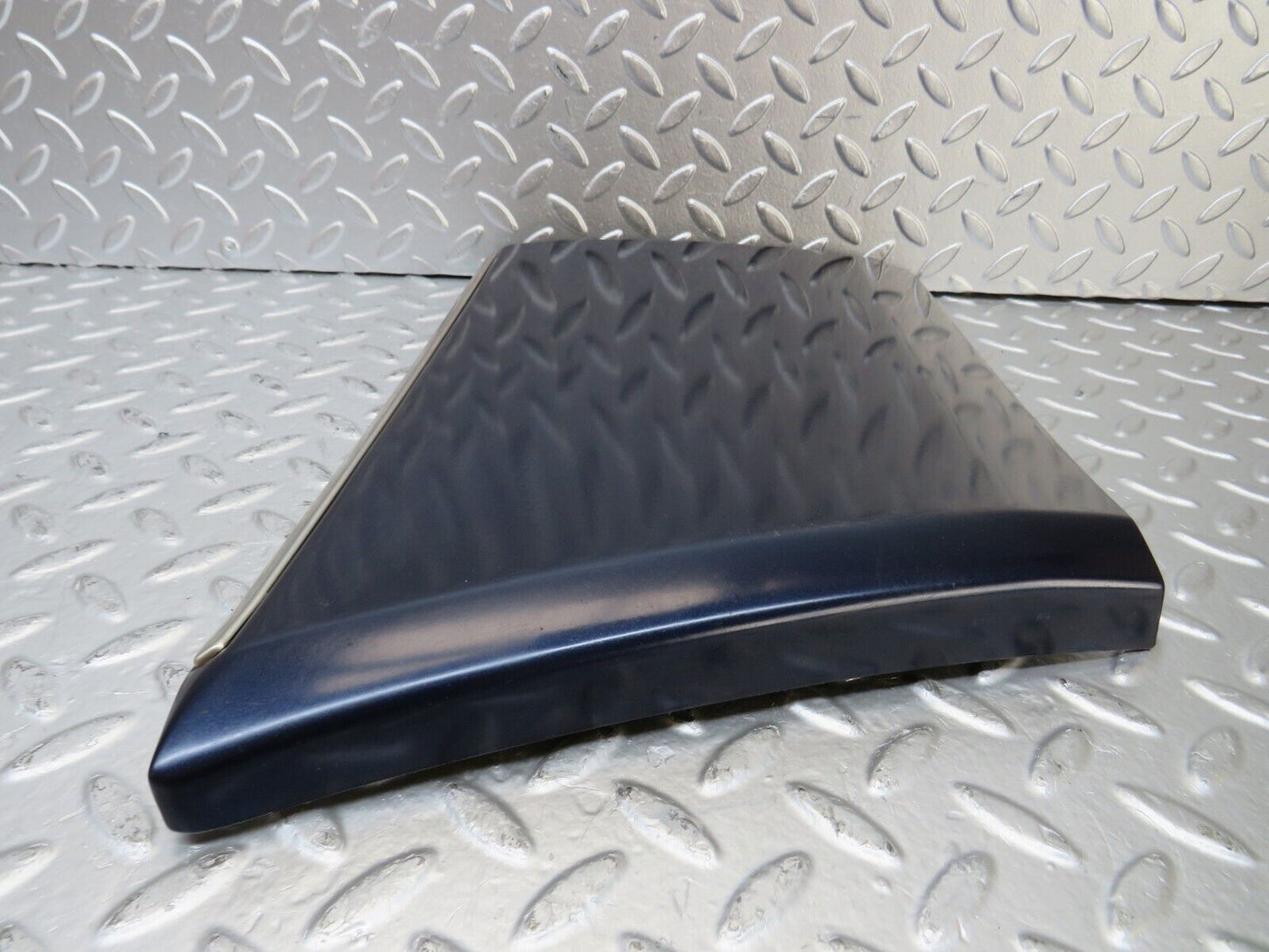25959 Mercedes-Benz W124 280E Front Left Fender Wing Lower Moulding 1246901340