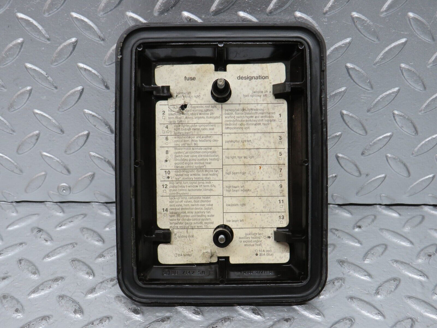 31998 Mercedes-Benz W123 230E Fuse Box Cover Lid 1235400082