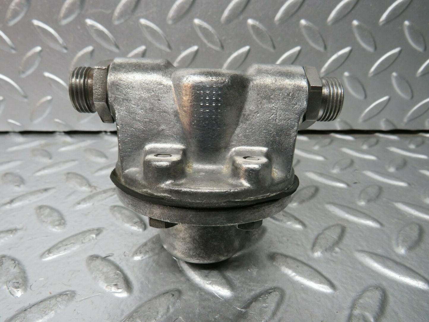 23295 Mercedes-Benz W116 350SE Oil Pressure Damper 1161870196 1161870494