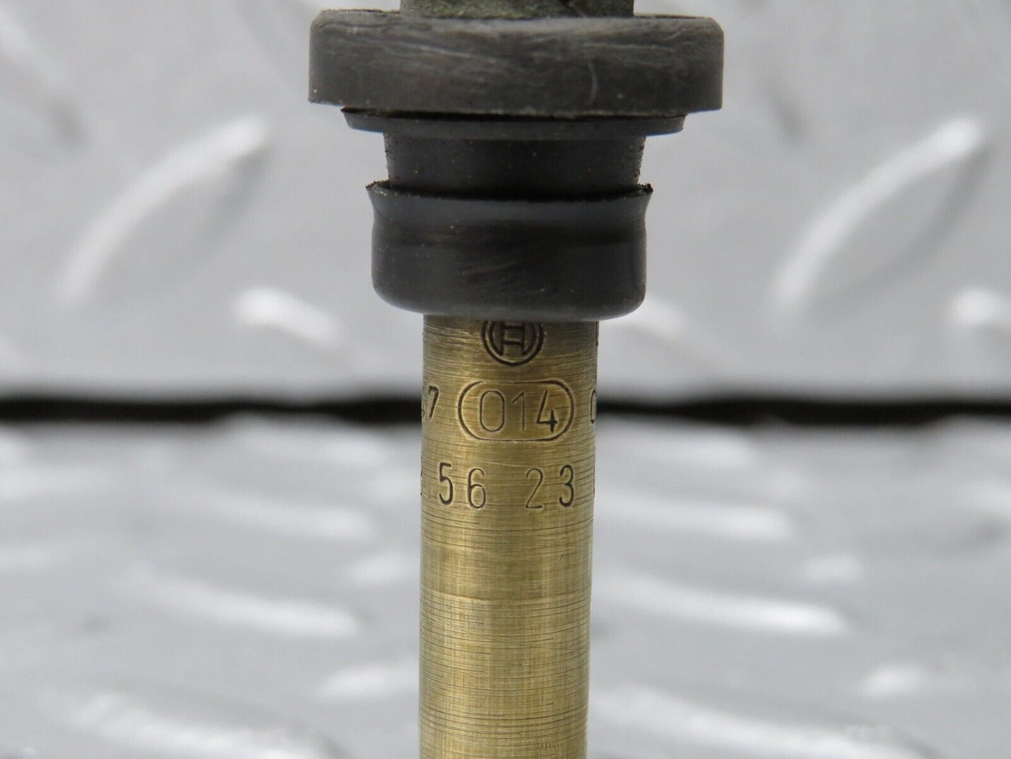 38905 Mercedes-Benz W201 190E 2.6L Fuel Injector Bosch 0000785623 0437502047