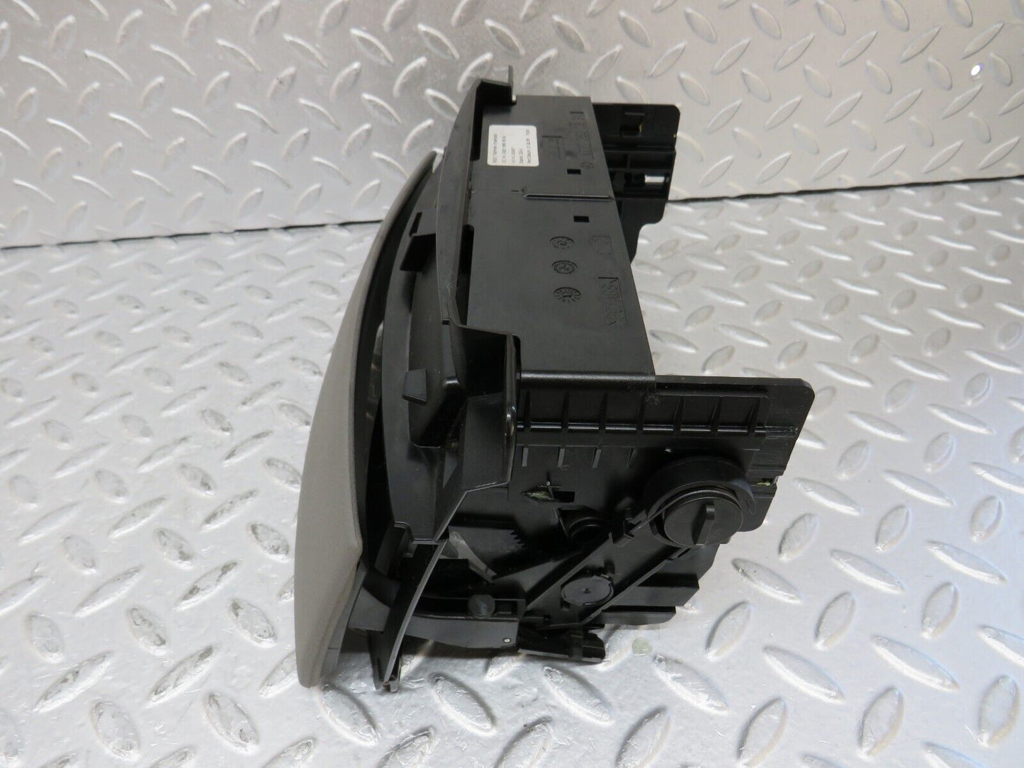 35194 Mercedes-Benz W221 Centre Console CD Player Cover 2216800834