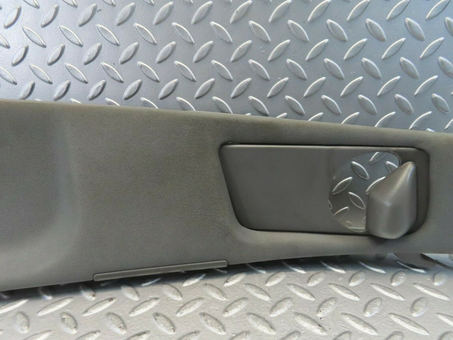11162 Mercedes-Benz W221 S320 B Pillar Trim Cover Right Side 2216900425