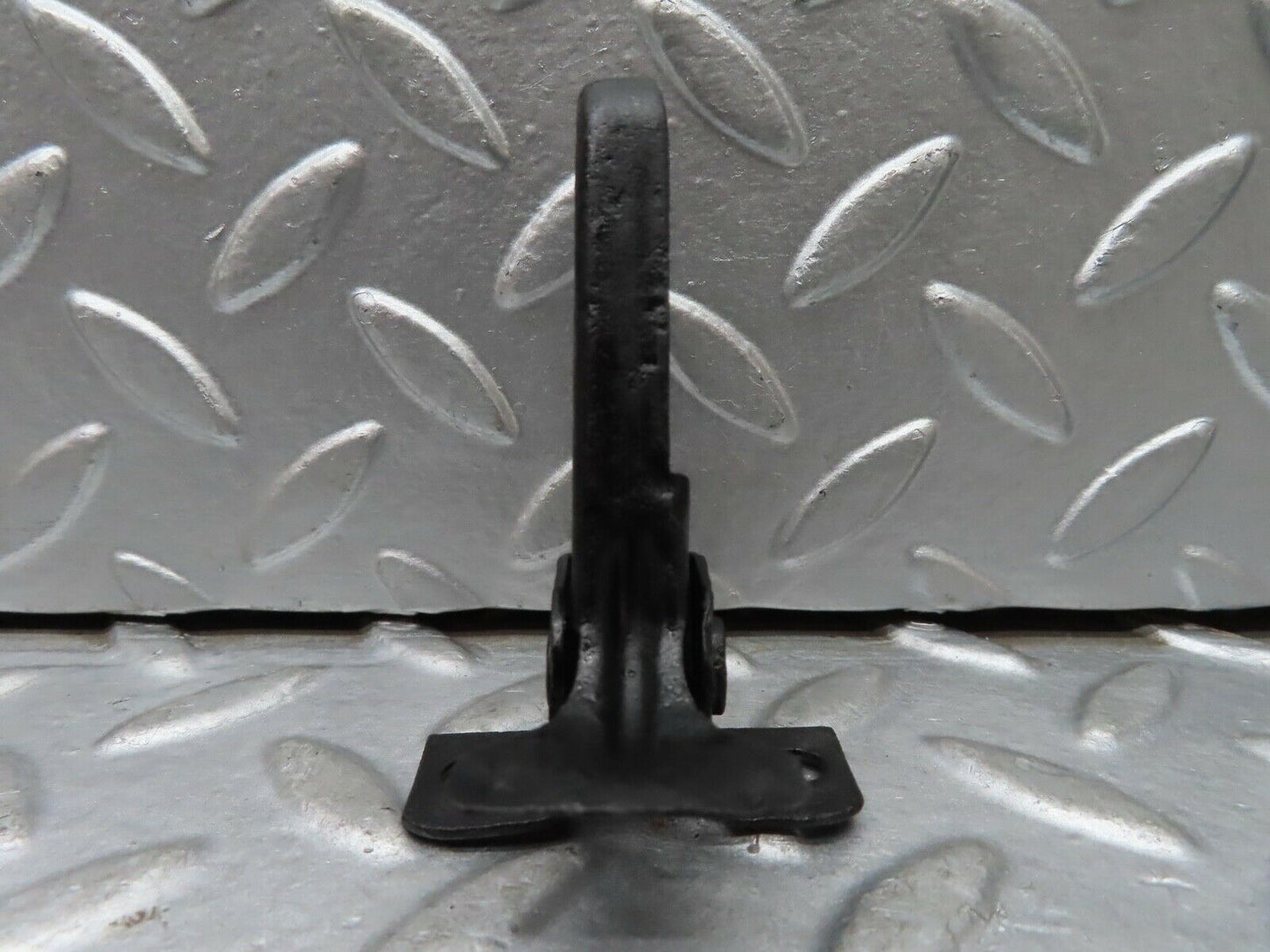 20483 Mercedes-Benz W114 280CE Coupe Bonnet Safety Latch