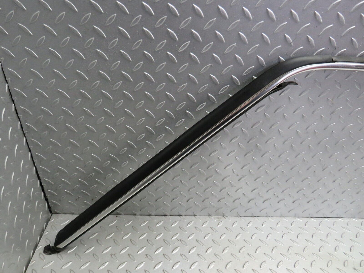 29944 Mercedes-Benz W123 230E Roof Chrome Moulding Trim Left Side