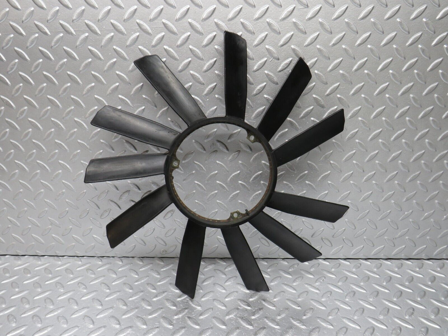 38760 Mercedes-Benz W201 190E 2.6L Engine Cooling Fan 1032000323