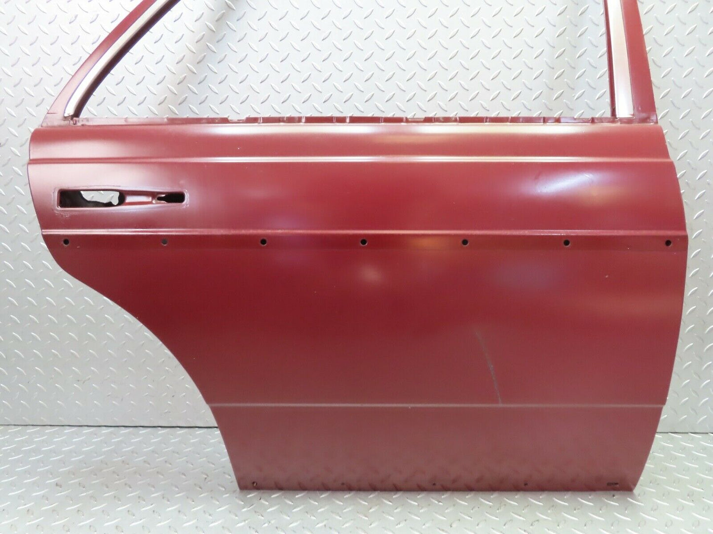 19184 Mercedes-Benz W123 300D Rear Right Door