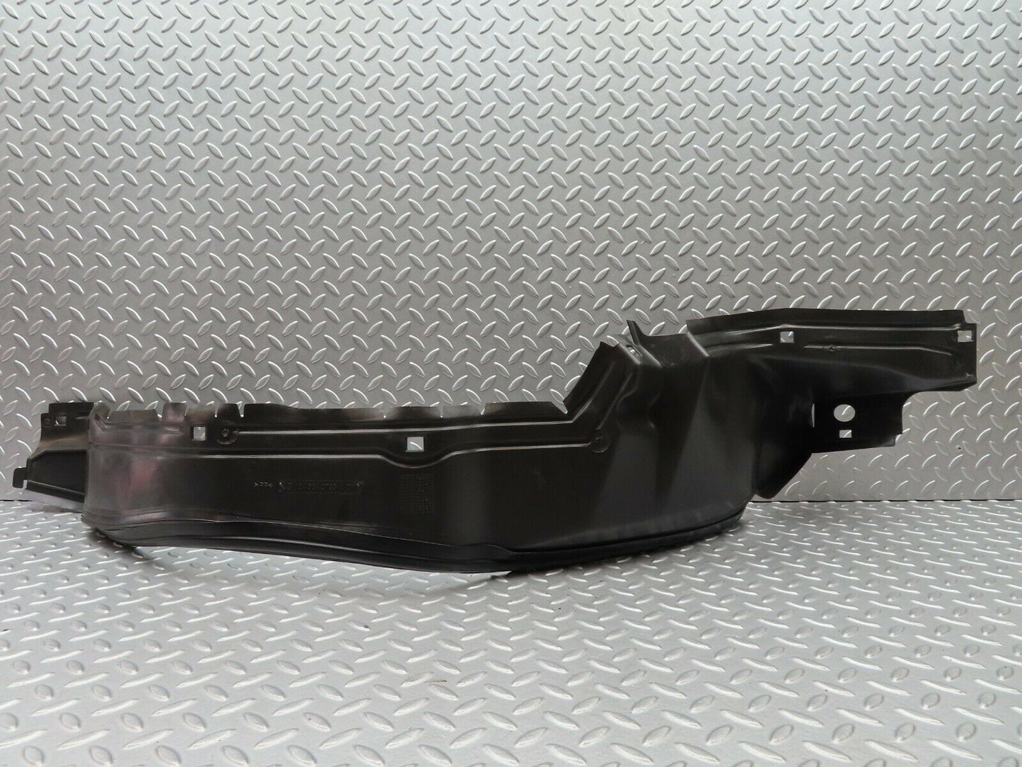 5569 Mercedes-Benz W124 230E Inner Mudguard Panelling Front Left 1248840735