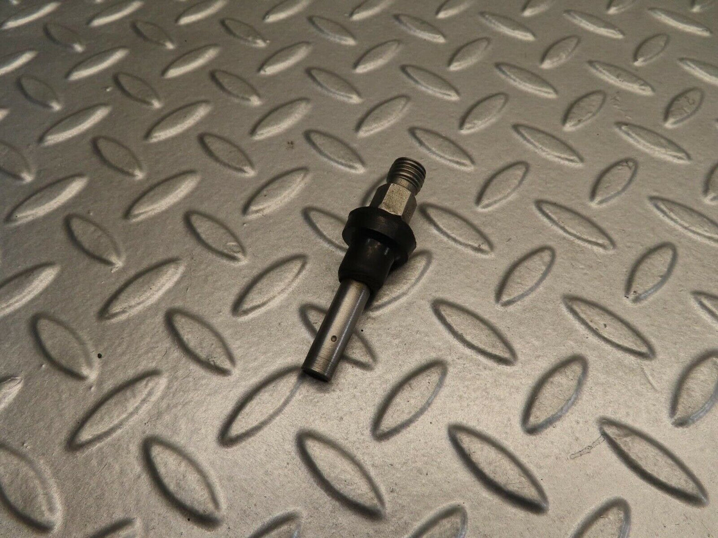 11736 Mercedes-Benz R107 450SL Fuel Injector Bosch