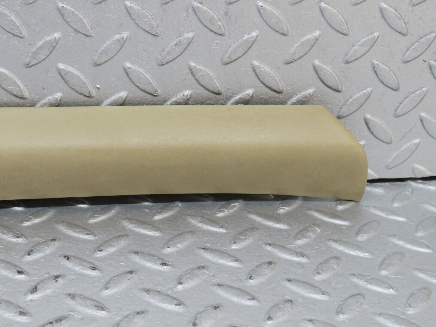 36487 Mercedes-Benz W201 190E 2.0L A Pillar Cover Trim Right Side Beige 2016922089