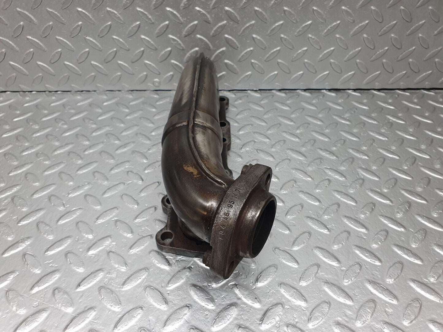 42561 Mercedes-Benz R129 320SL Coupe Exhaust Manifold Cylinder 4-6 1044895M7