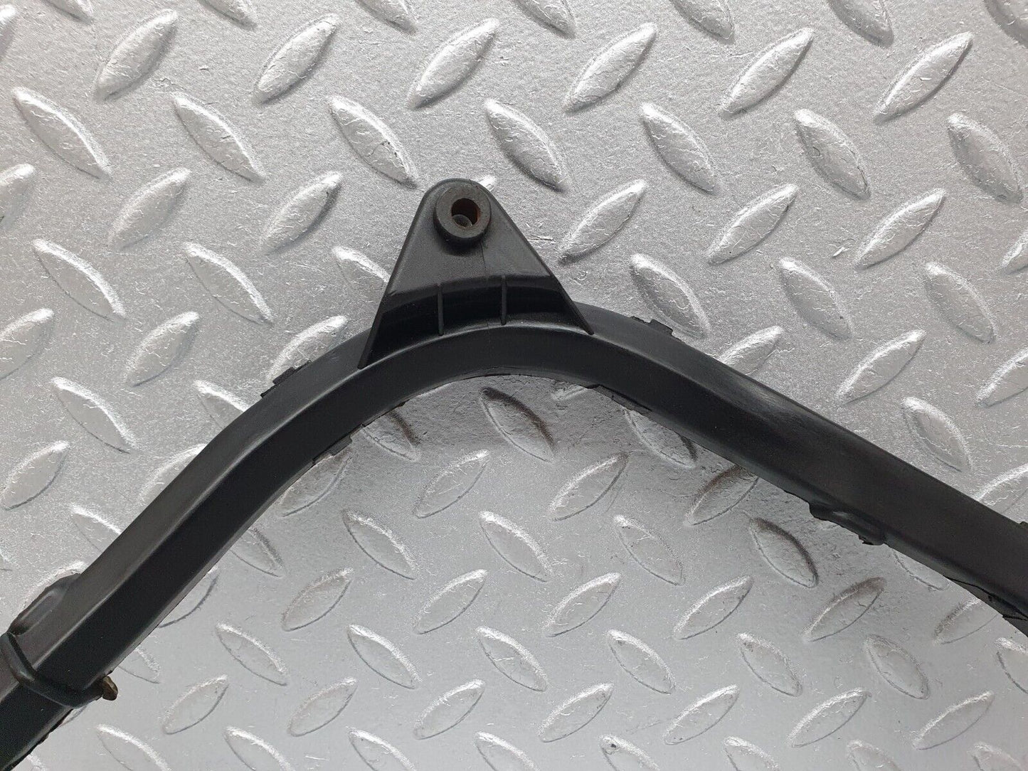 41070 Mercedes-Benz W126 300SE Engine Wire Bracket Holder 1031590213
