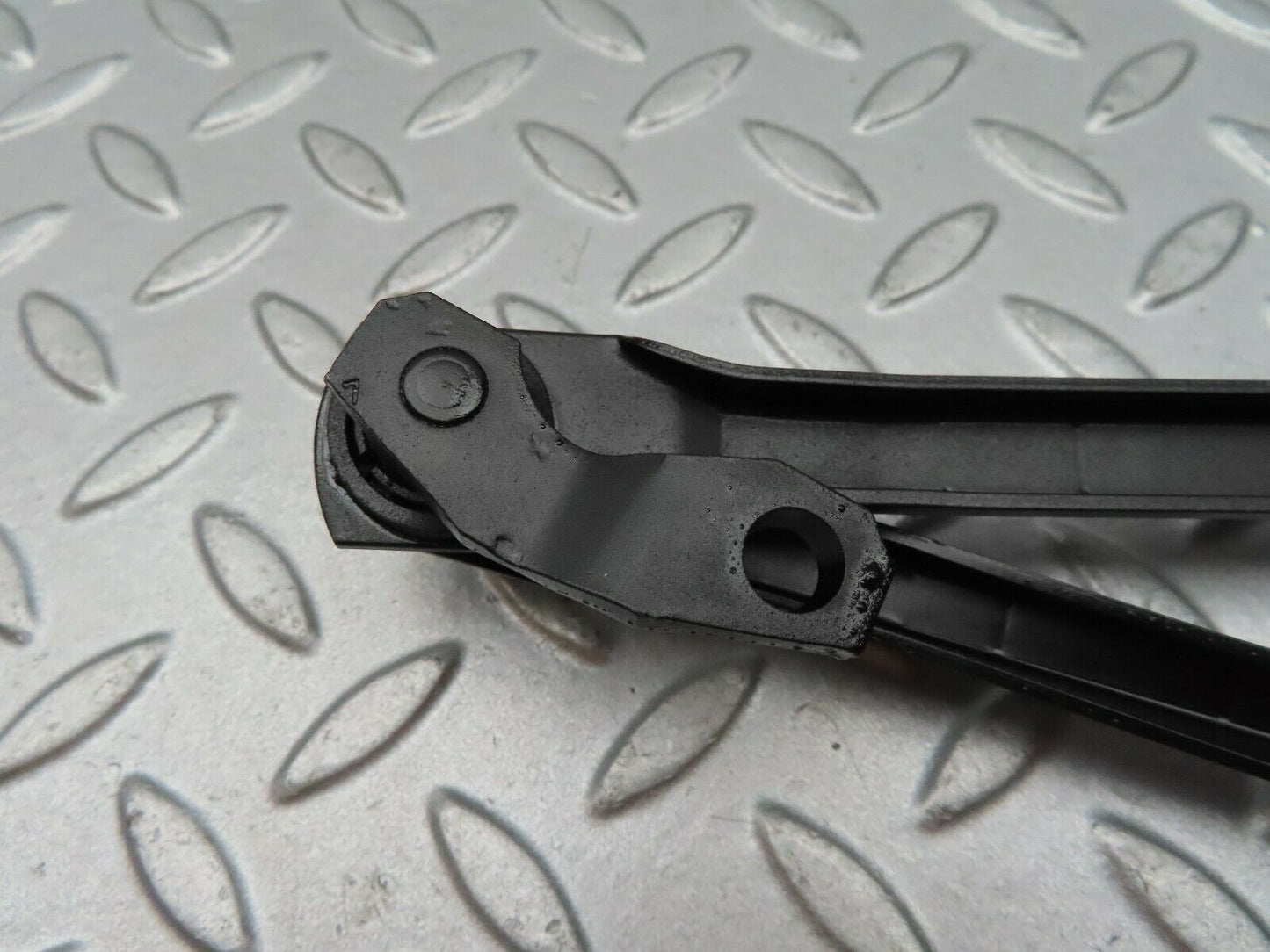 4035 Mercedes-Benz S123 200T Wagon Windscreen Wiper Linkage