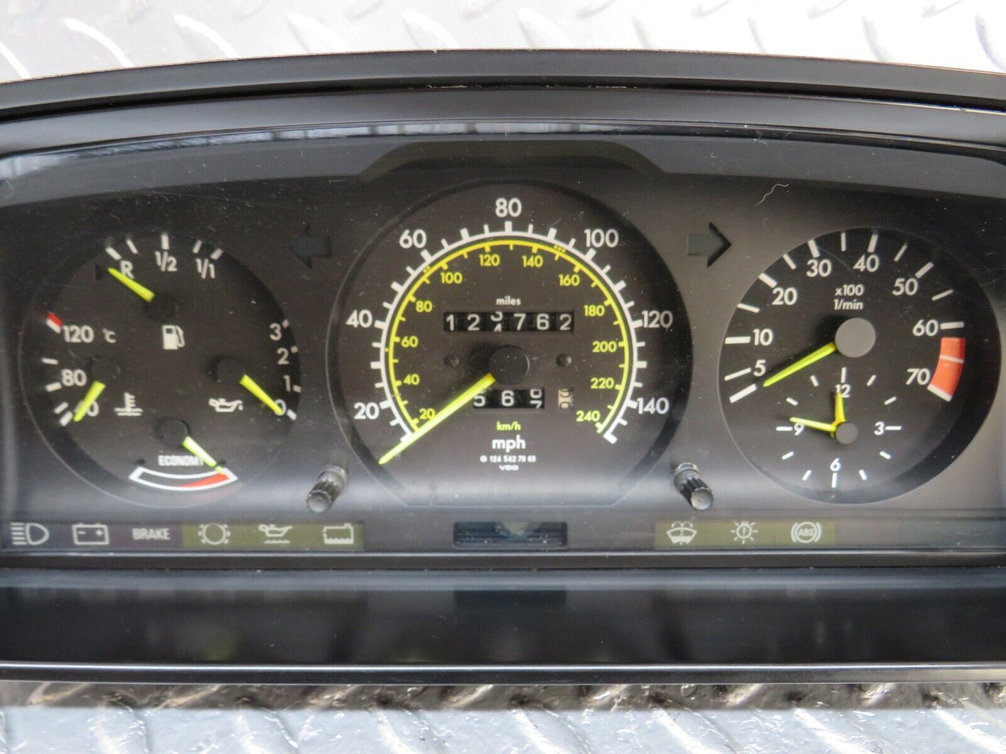 34162 Mercedes-Benz W124 260E Instrument Cluster 1245427969