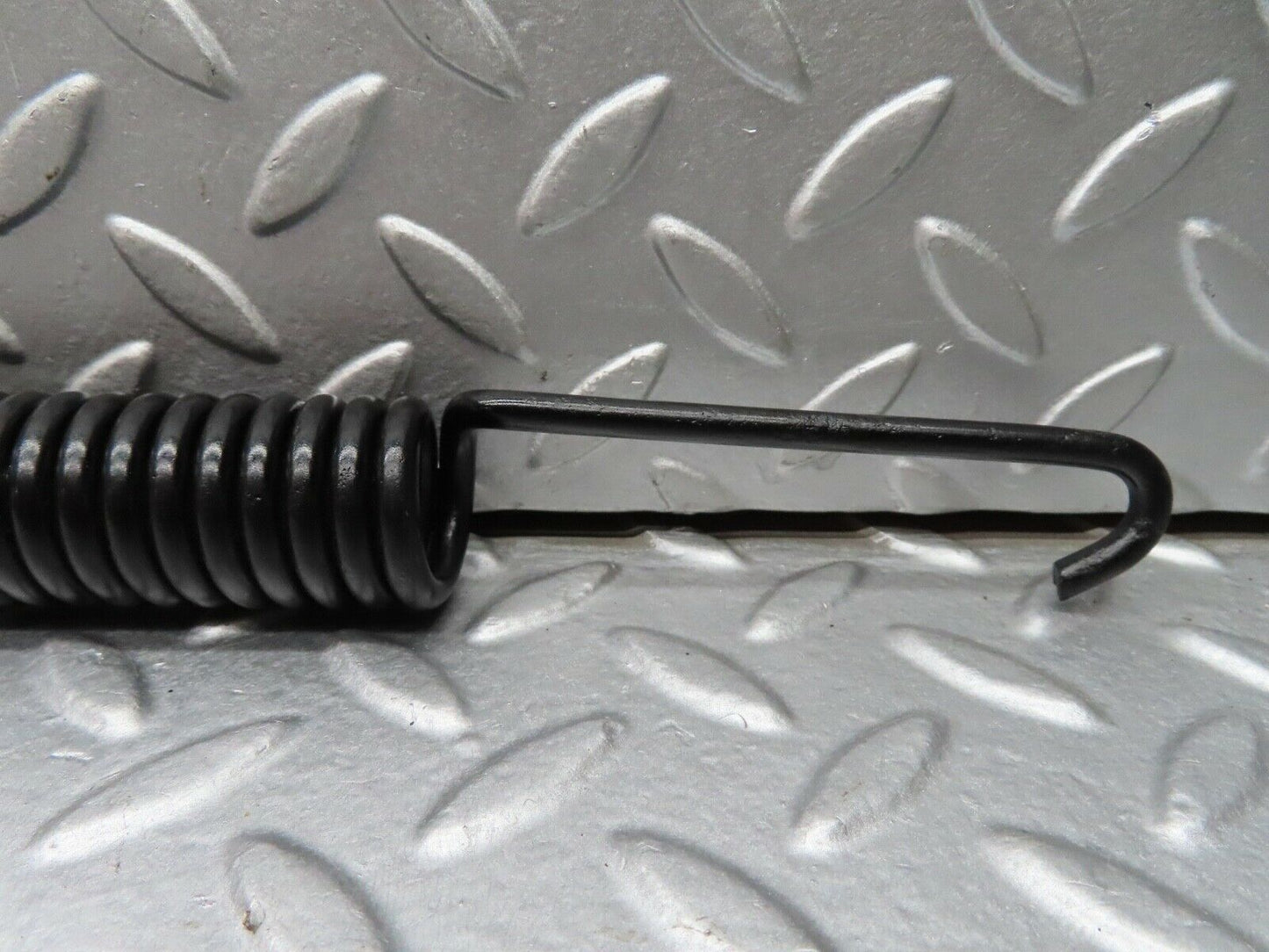 18200 Mercedes-Benz W111 220SE Coupe Bonnet Hinge Spring