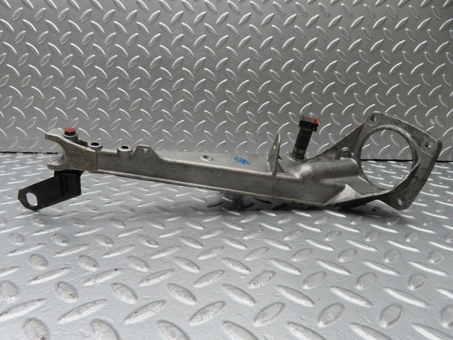 20337 Mercedes-Benz W114 280CE Coupe Brake Pedal Bracket 1152940701