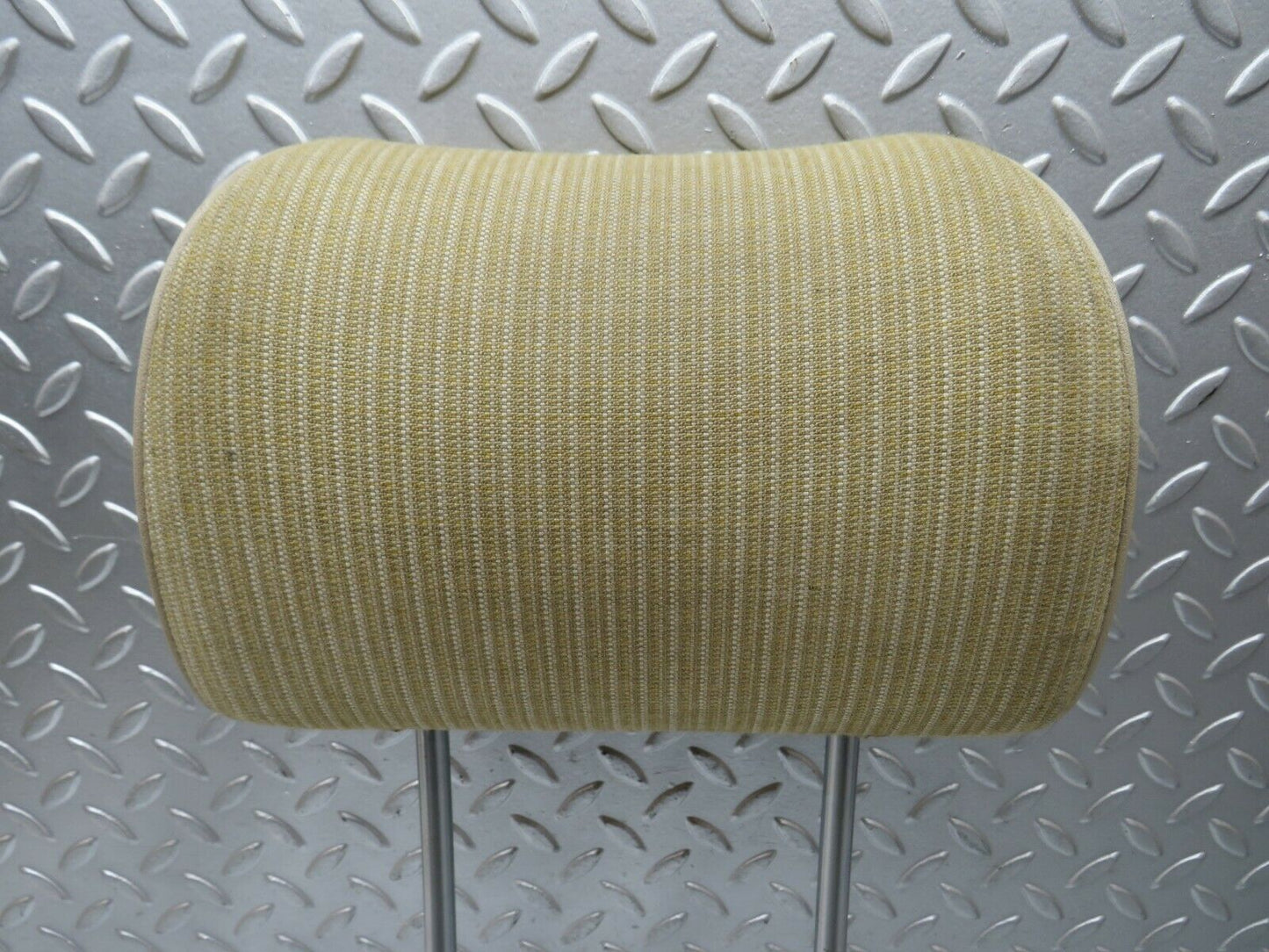 24142 Mercedes-Benz W123 280E Front Seat Headrest