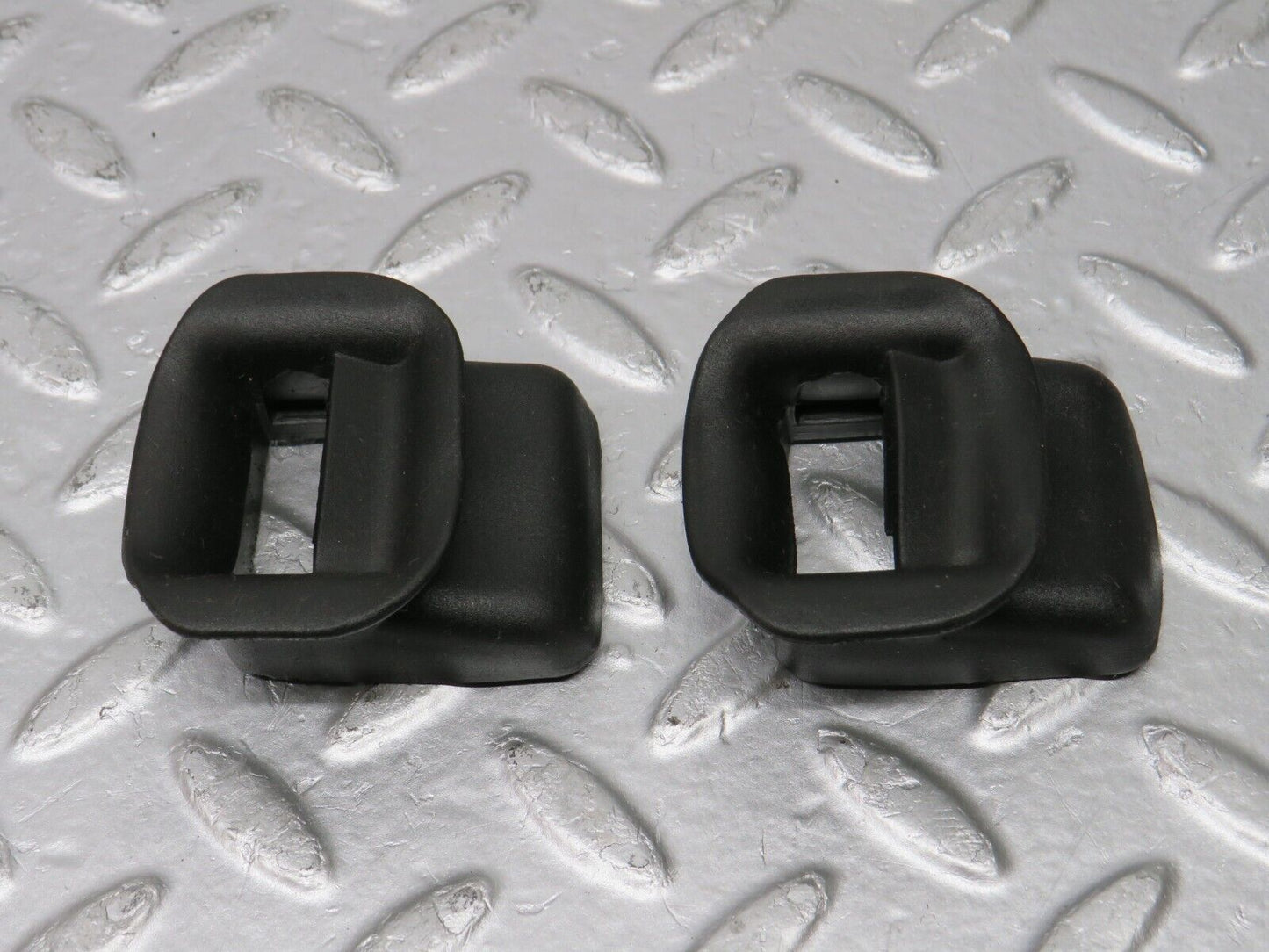 33455 Mercedes-Benz W202 C180 Rear Door Check Strap Rubber Seal 2x 2027372430