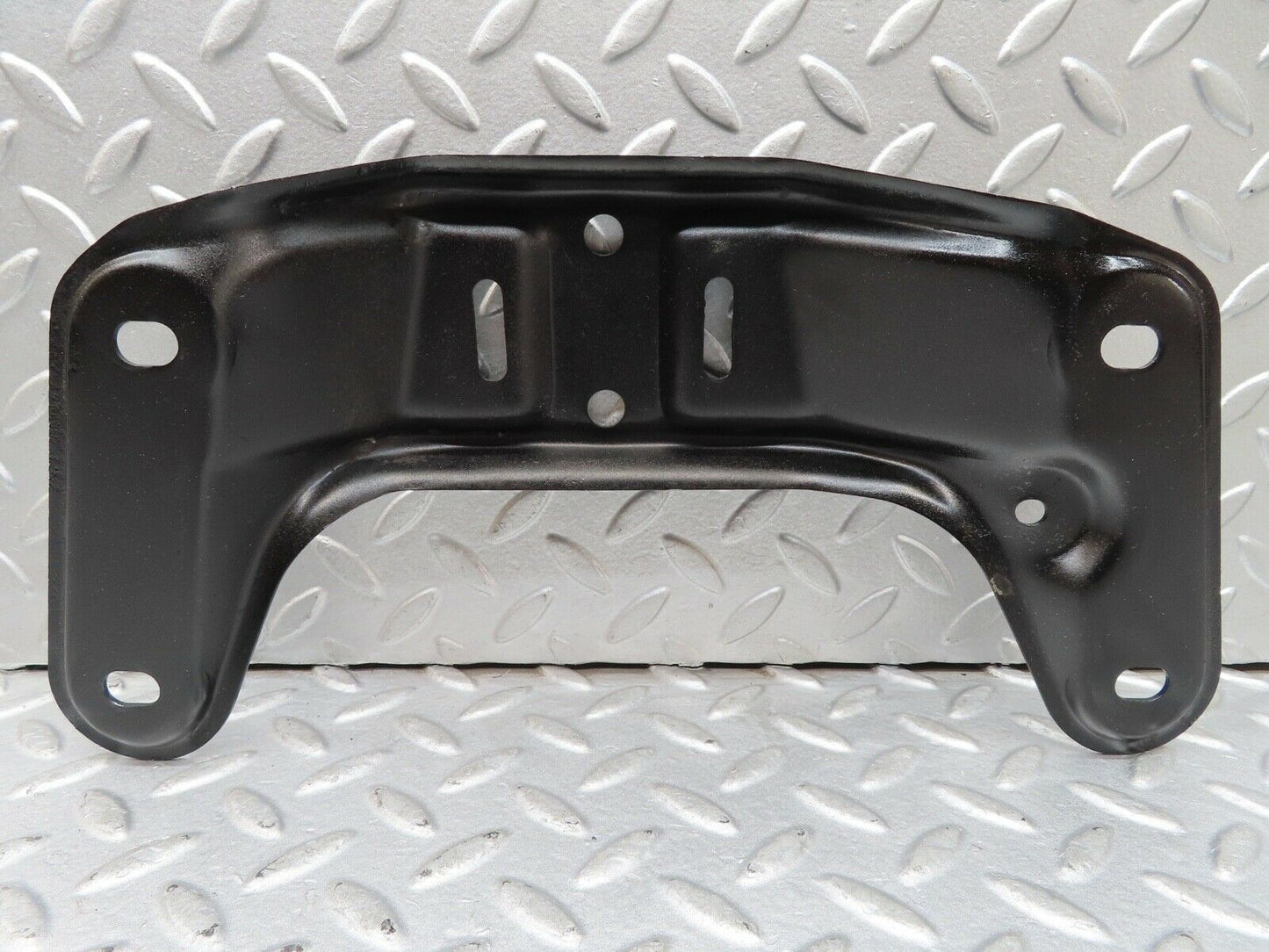 16828 Mercedes-Benz C123 280CE Coupe Gearbox Mount Bracket