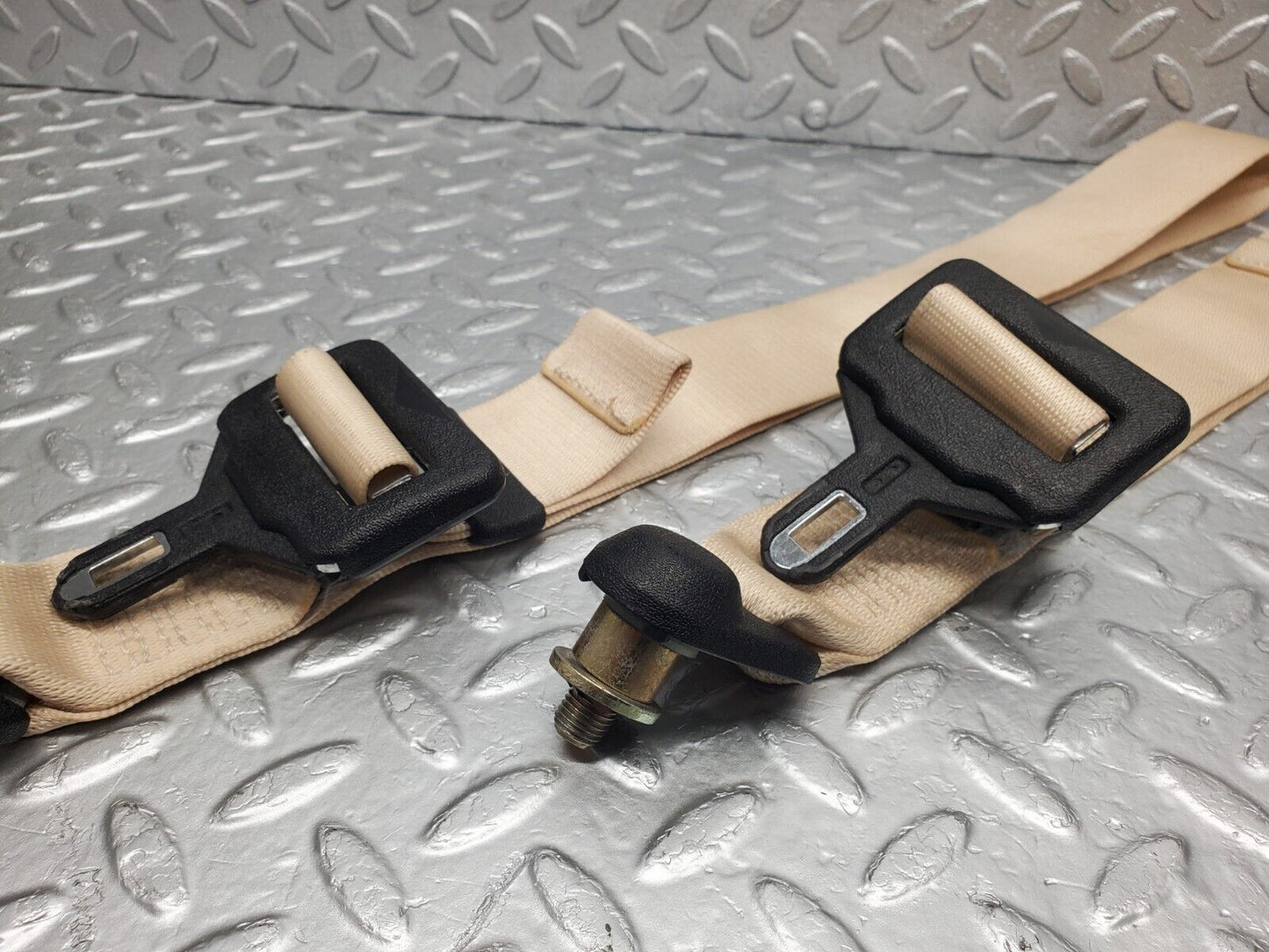 46979 Mercedes-Benz R129 320SL Coupe Rear Seat Belt With Buckles 1298600369