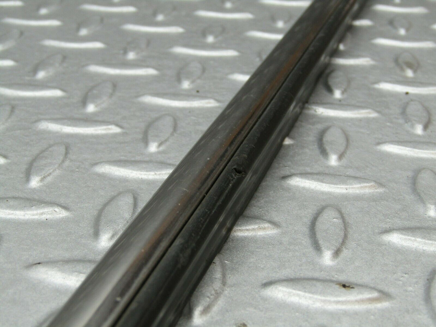 3336 Mercedes-Benz W115 220D Centre Door Chrome Trim Rear Left