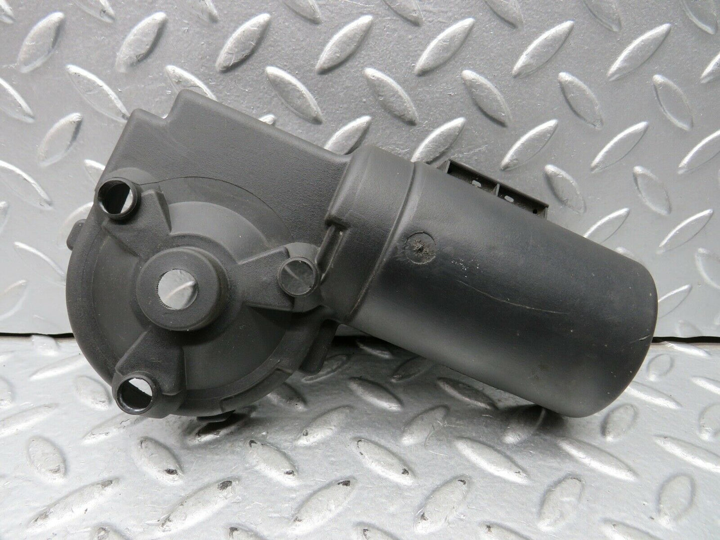 21855 Mercedes-Benz W124 Wiper Motor Cover 1390591046
