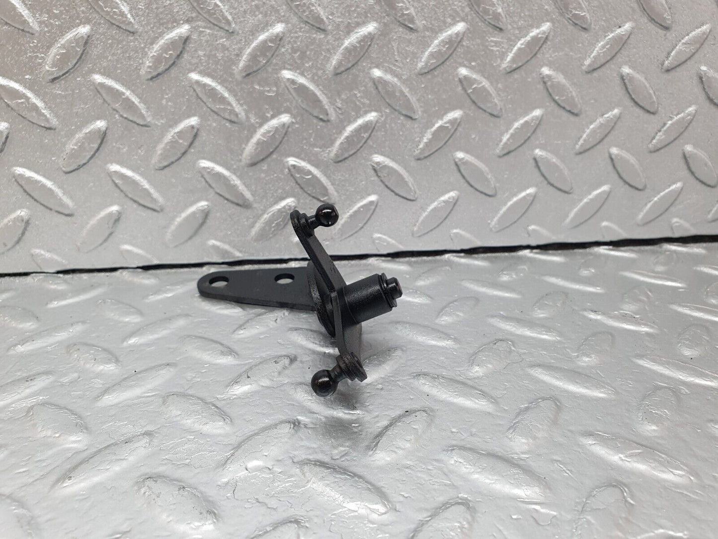 43240 Mercedes-Benz W108 280SE Throttle Linkage