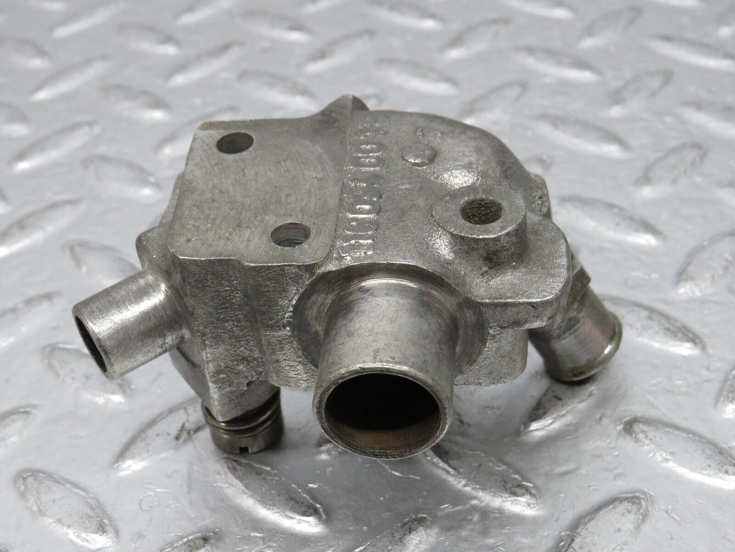32767 Mercedes-Benz C107 R107 350 V8 Auxiliary Air Valve 1160940012