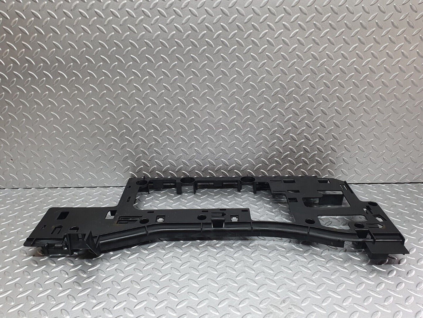 41754 Mercedes-Benz W202 C200 Rear Deck Bracket 2025457740