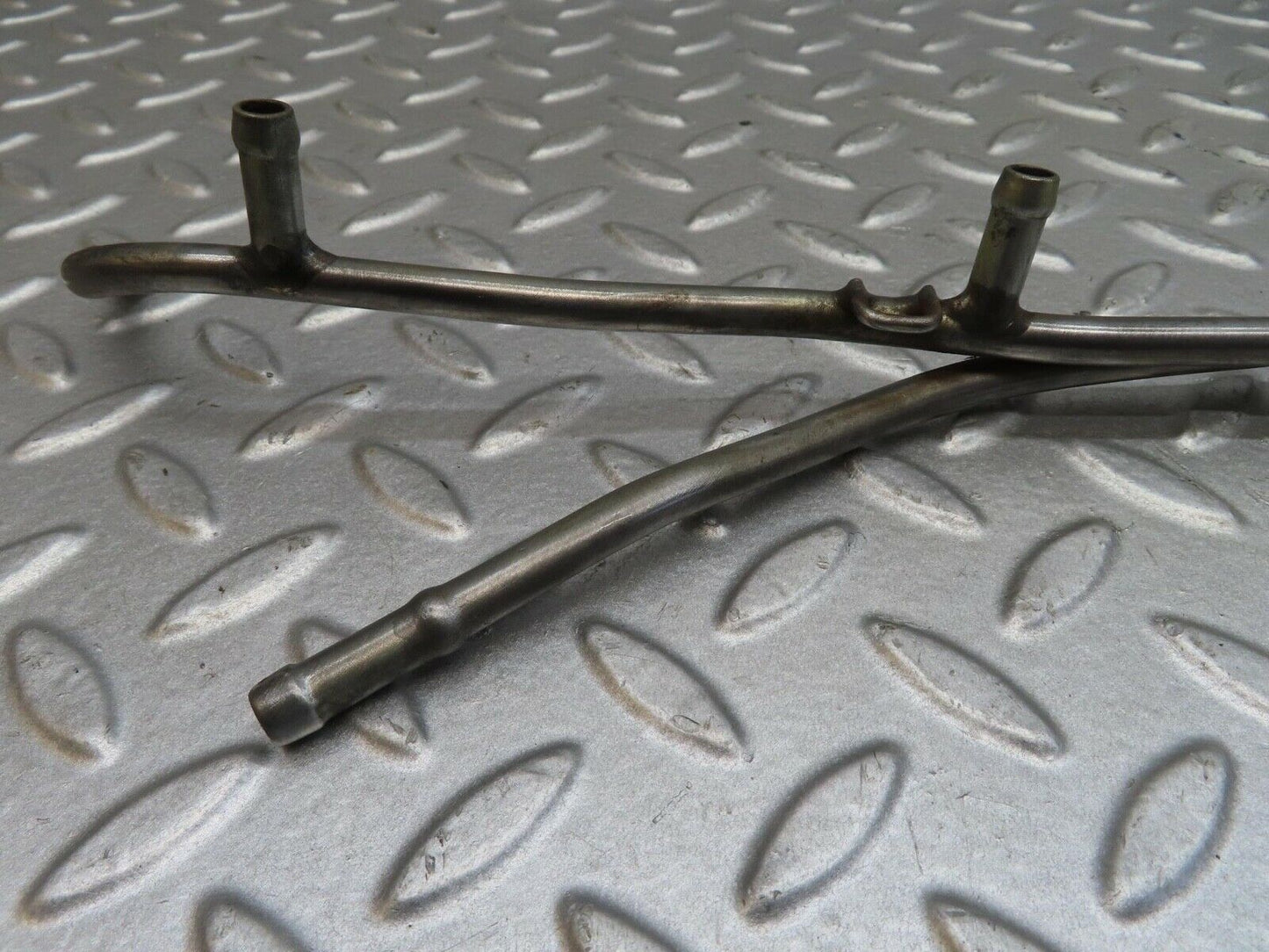 13787 Mercedes-Benz R107 450SL Fuel Injector Pipe Pair