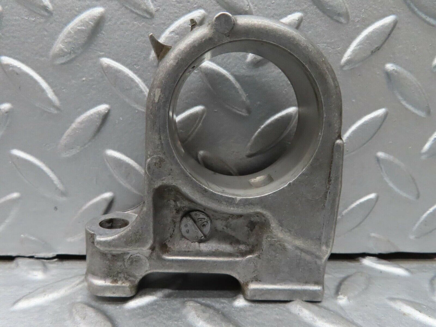 16722 Mercedes-Benz C107 380SLC Camshaft Tower Bearing 1160514612