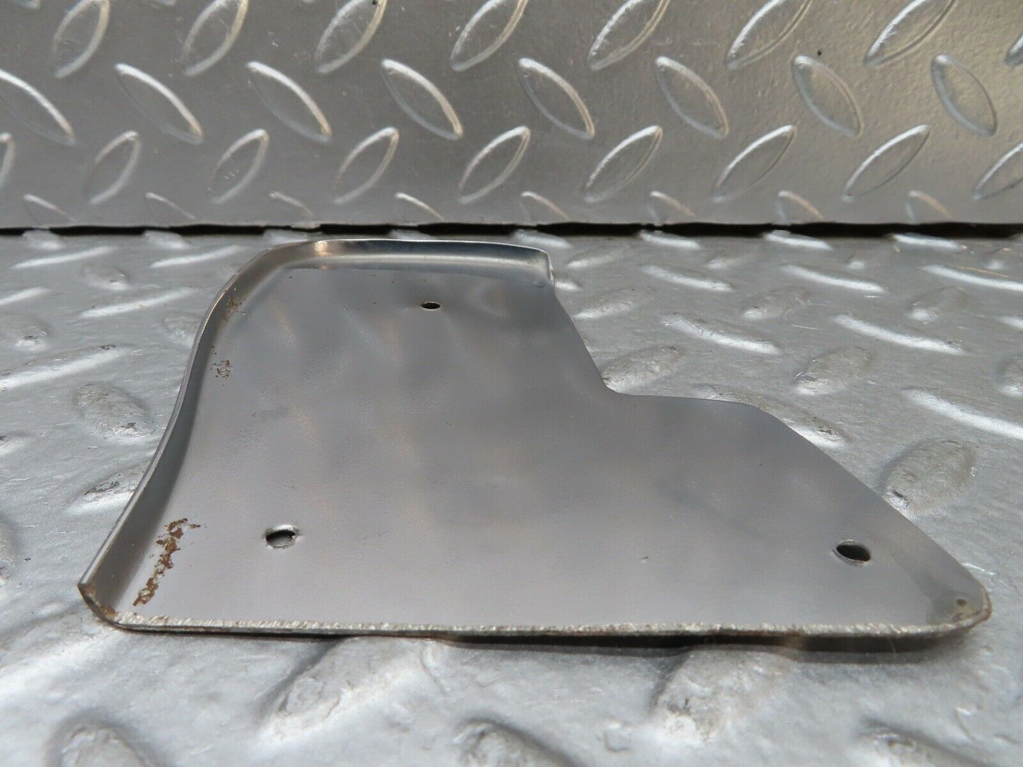 20846 Mercedes-Benz W114 250CE Coupe Left Door Chrome Cover