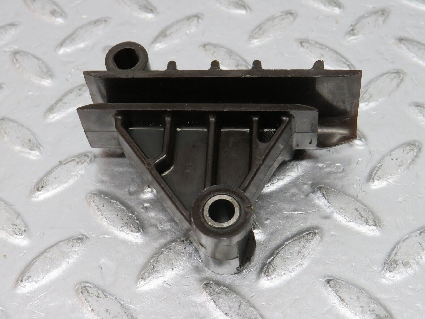 0885 Mercedes-Benz W123 240D Timing Chain Guide Rail 6150501416