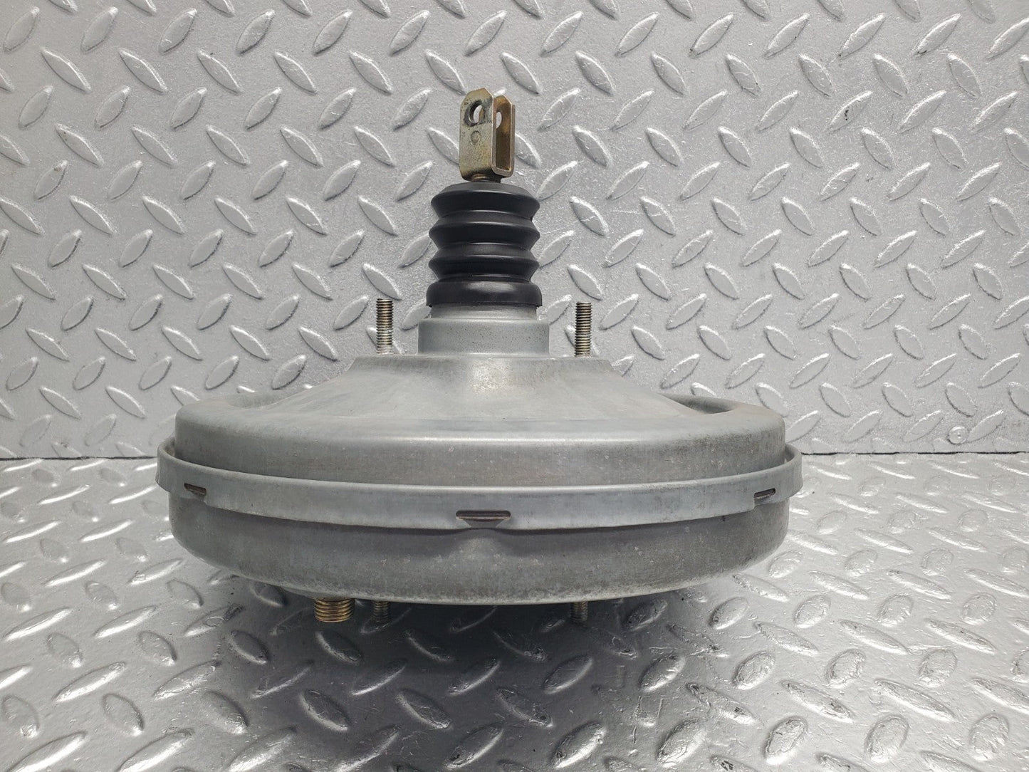 W124 Wagon brake booster used OEM