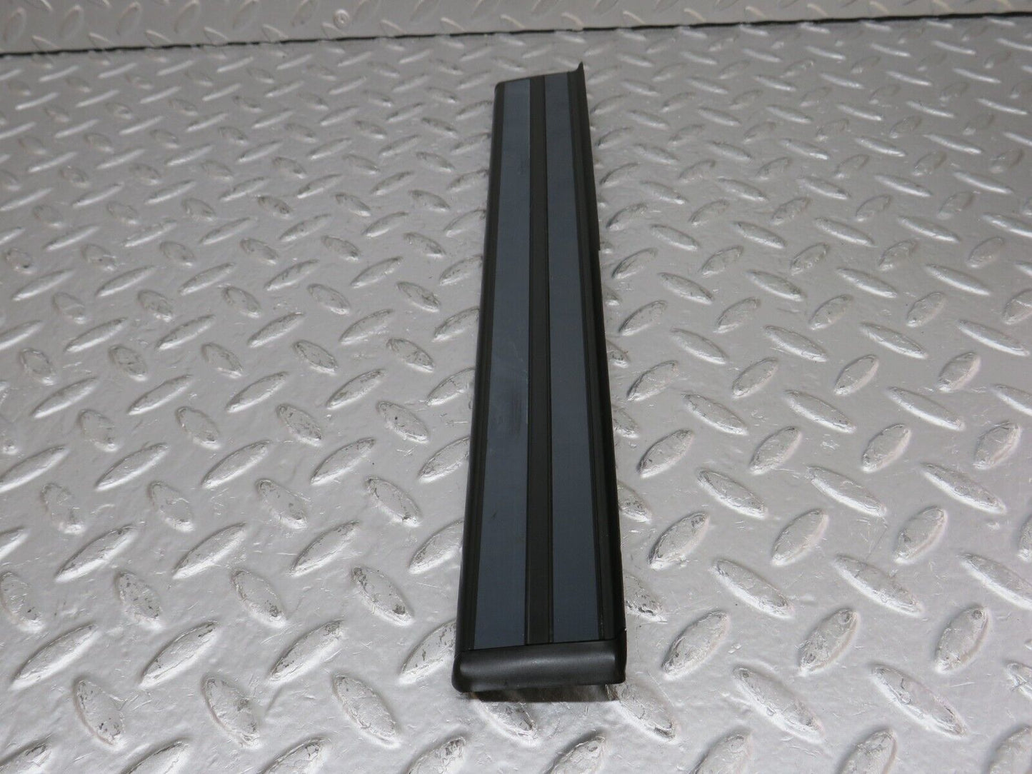 33252 Mercedes-Benz W202 C180 Rear Door Sill Trim 2026800335