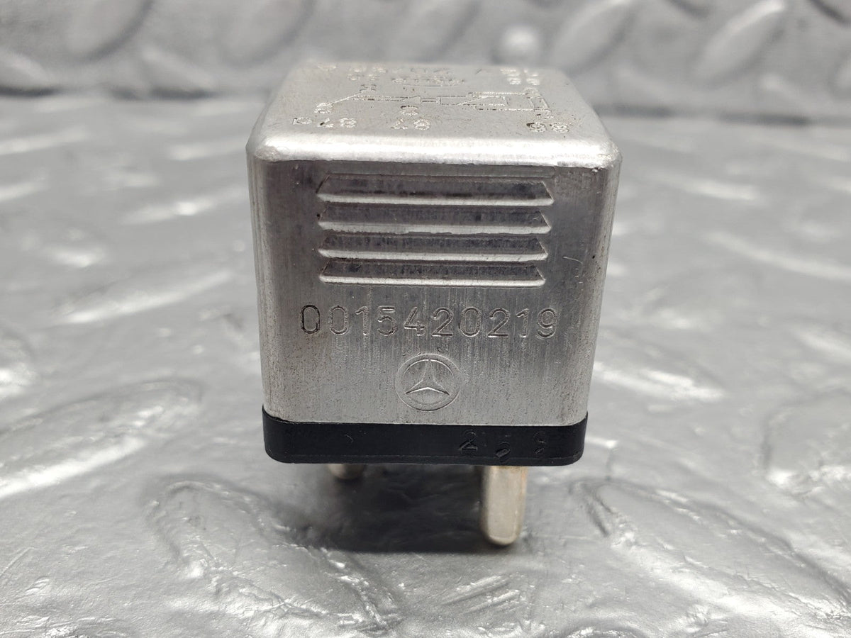 W201 Baby Benz multi purpose relay used OEM