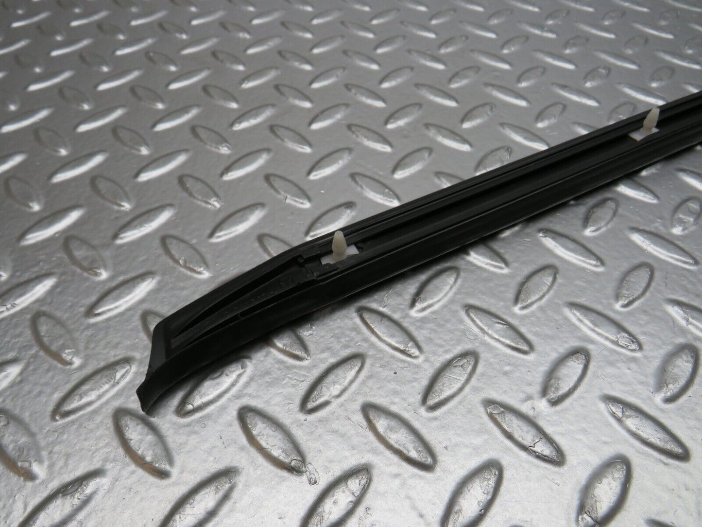 33498 Mercedes-Benz W202 C180 Skirt Sill Moulding Trim Left Side 2026800174