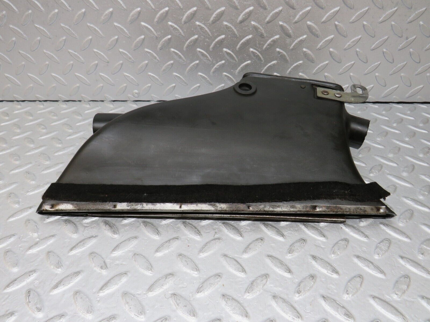 35820 Mercedes-Benz W108 Dashboard Air Vent Duct Left