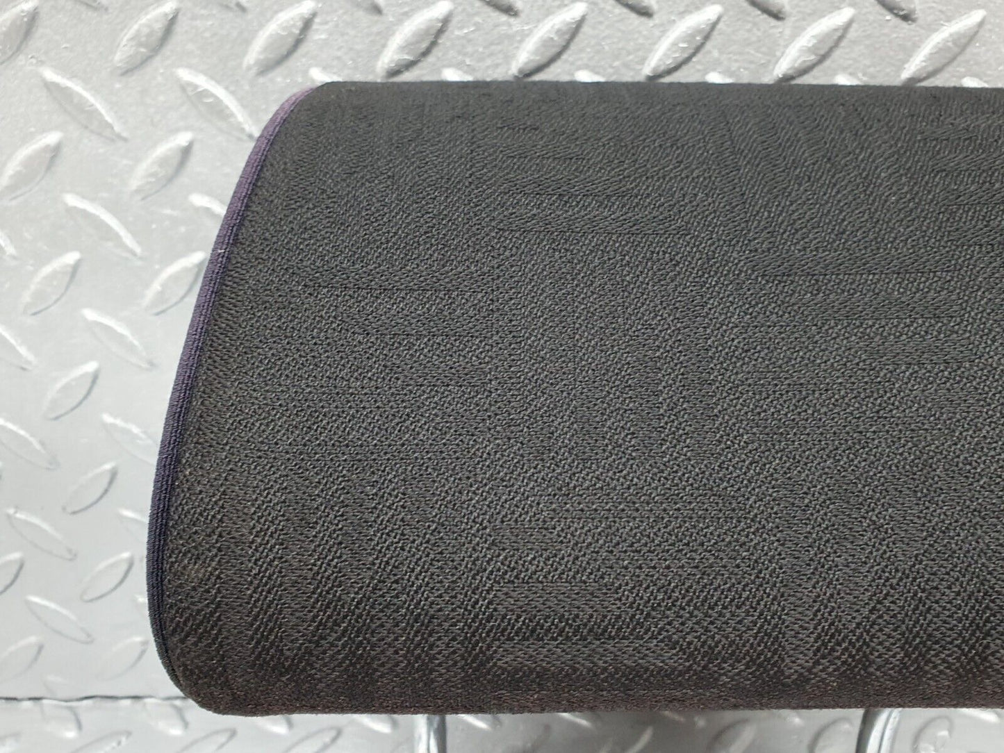 41829 Mercedes-Benz W202 C200 Rear Right Headrest