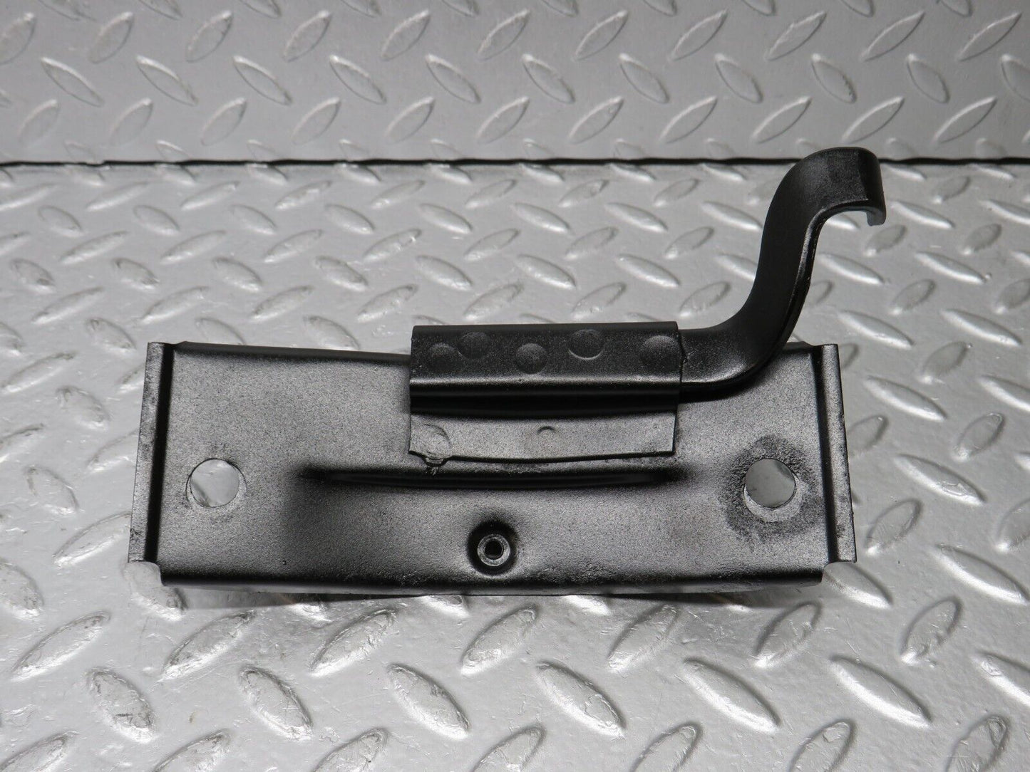 38146 Mercedes-Benz A124 320E Cabriolet Cardan Shaft Prop Shaft Support