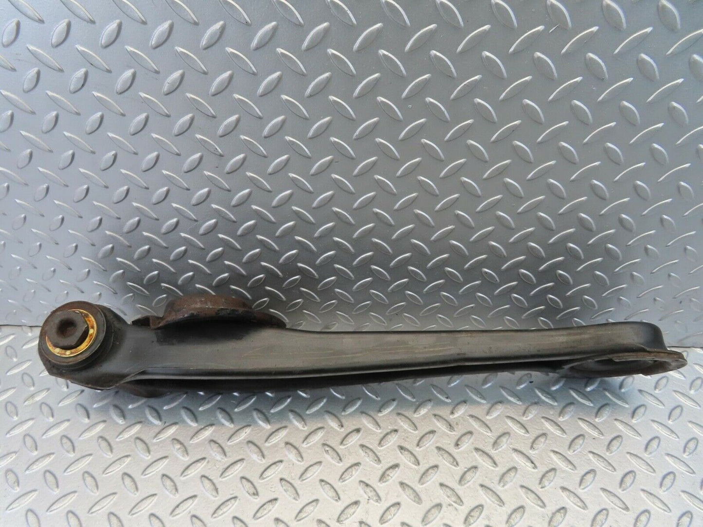 11628 Mercedes-Benz W108 280SE Rear Left Axle Spring Coil Mount