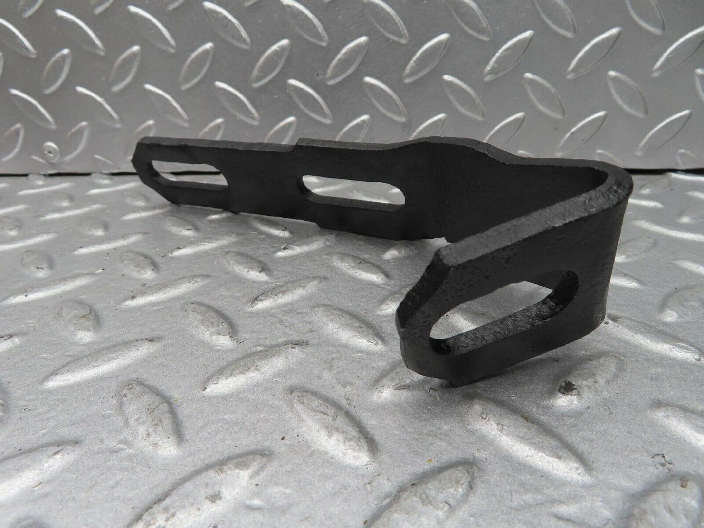 14508 Mercedes-Benz W116 350SE Front Bumper Bracket Holder