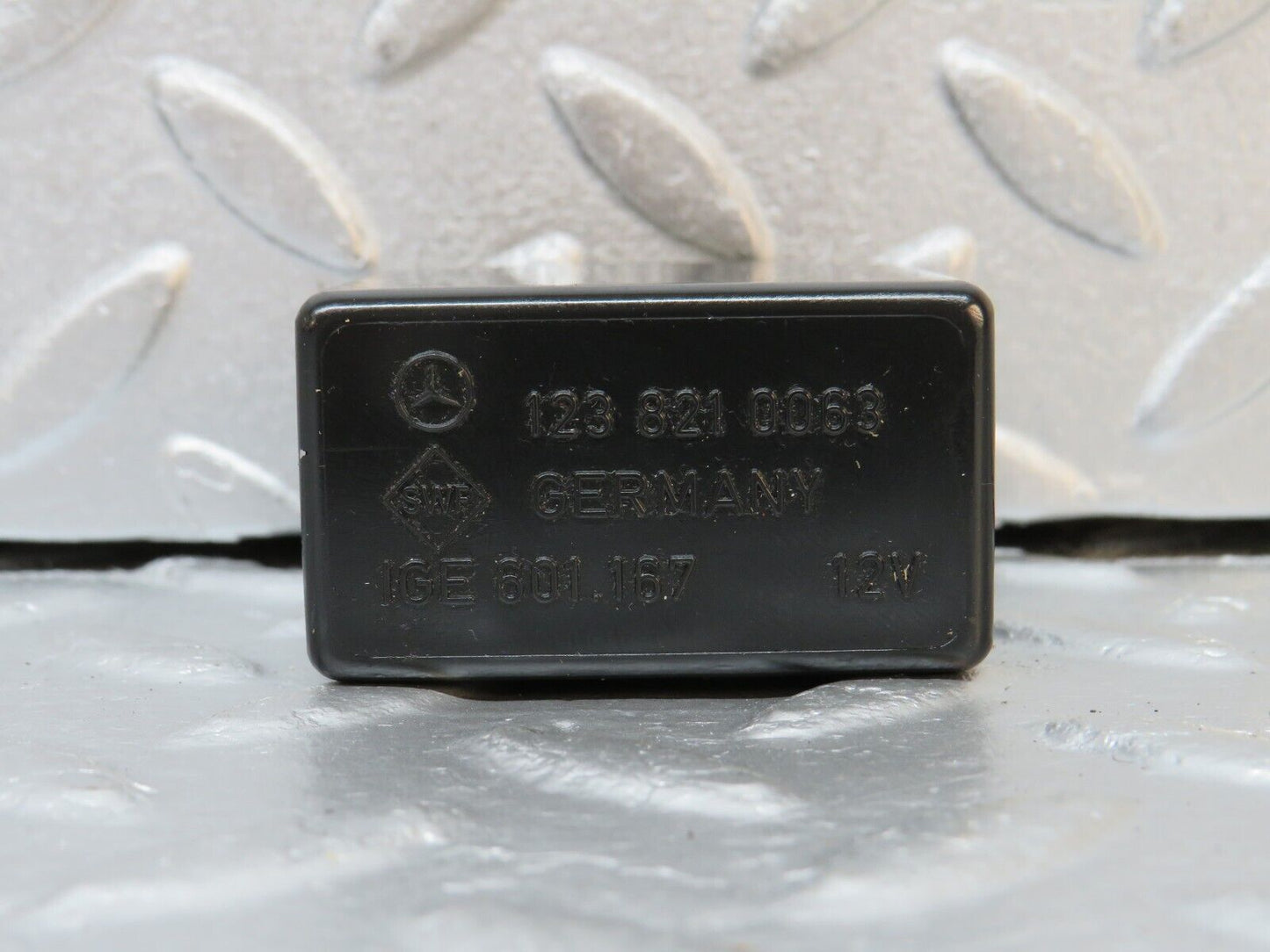 39829 Mercedes-Benz R107 350SL Wiper Control Relay 1238210063
