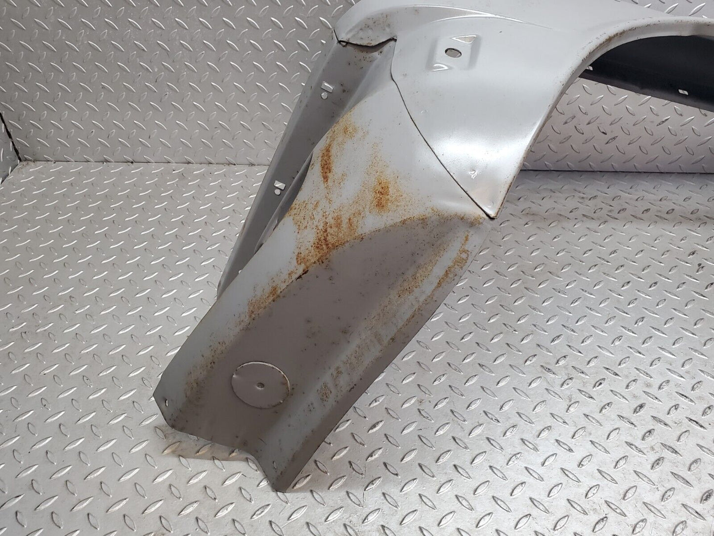 44445 Mercedes-Benz W123 280E Front Left Wing Fender
