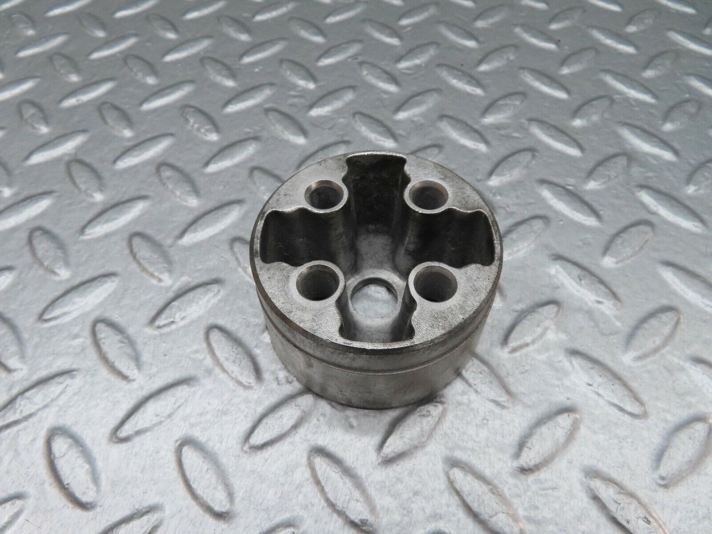 17940 Mercedes-Benz W123 200 Water Pump Spacer 1152050126