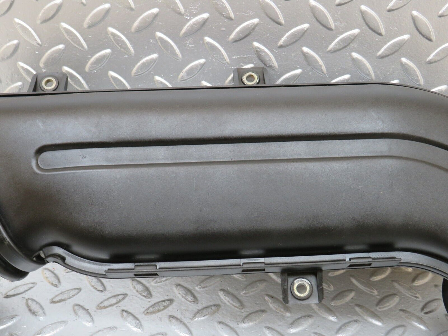 25000 Mercedes-Benz W140 S320 Engine Bay Air Duct 1041414104